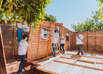 TECHO Paraguay invita a jóvenes a construir 134 viviendas junto a familias en situación de pobreza