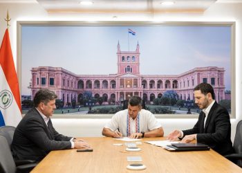 Santiago Peña promulga ley que ratifica el acuerdo UE-Mercosur