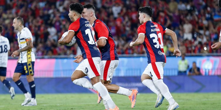 Sobre el final, Cerro Porteño da vuelta el marcador y derrota a Trinidense