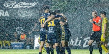 Trinidense se reencontró con el triunfo en una lluvia jornada frente a Recoleta FC