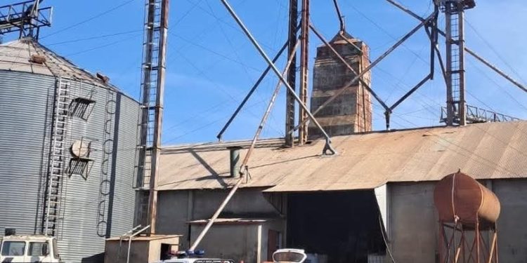 Fatal accidente laboral se registra cuando trabajador cae a silo de 9 metros en Yguazú