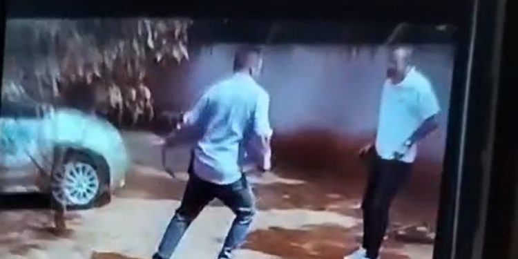 Denuncian a intendente de Laurel por agredir con látigo a comunicador