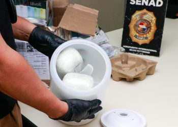 SENAD detecta envío oculto en encomienda aérea