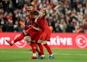 Turquía supera a Rumanía y accede a la final de la repesca