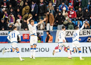 Kosovo sorprende a Eslovaquia y se clasifica para la final de la repesca