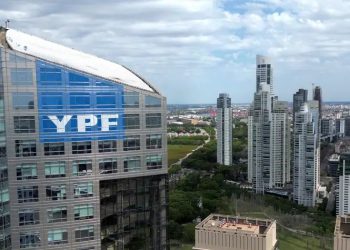 Argentina gana apelación y evita pagar USD 16.100 millones por YPF