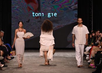 Paraguay deslumbra en pasarela con su artesanía en el Costa Rica Fashion Week