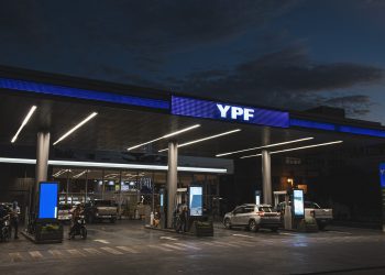 El petróleo «va a bajar»: la apuesta de YPF tras la tensión internacional