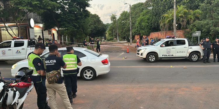 Quiso defender a una mujer que fue sorprendida por motochorros y lo mataron a balazos