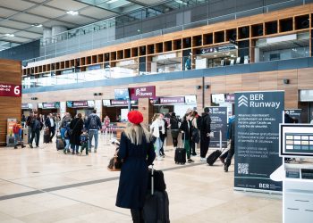 Huelga paraliza el tráfico aéreo del aeropuerto de Berlín