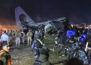 Luto en Bolivia: aumenta a 22 el número de víctimas tras caída de avión militar