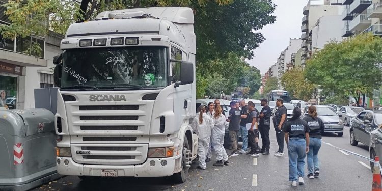 Hallan ketamina por USD 1,5 millones en un camión con chapa paraguaya en Argentina