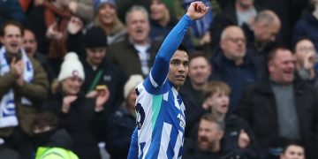 Otro golazo de Diego Gómez para la victoria del Brighton en la Premier League