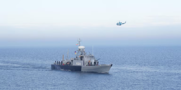 EE.UU anuncia que «pronto» escoltará embarcaciones en el Estrecho de Ormuz