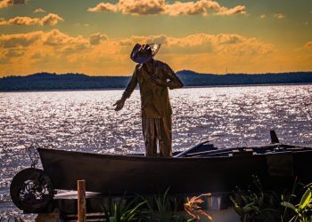 “Pedro canoero”, nuevo atractivo turístico en el lago Ypacaraí