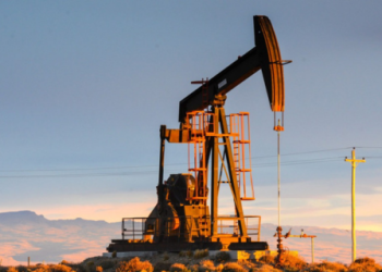 El petróleo supera los USD 110 por tensiones en Medio Oriente