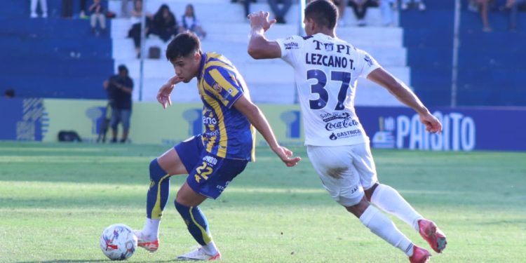 Ameliano recibe a Luqueño en Villeta