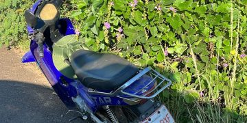 Motociclista de 84 años pierde la vida tras colisión con otro biciclo