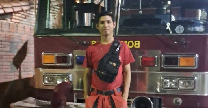 Joven bombero muere tras brutal ataque de delincuentes