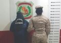 Aprehenden a mujer por presunto ataque con machete a su pareja en Villa Choferes del Chaco