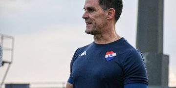 Víctor Bernay es presentado como nuevo DT de Nacional