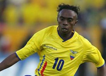 Detienen a exmundialista ecuatoriano por presunto intento de robo en Quito