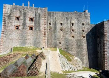 Decenas de fallecidos en monumento histórico de Haití