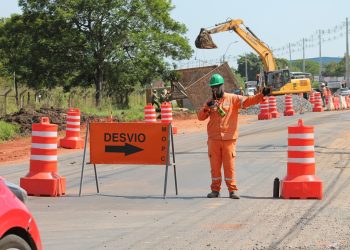 Anuncian desvíos en el Corredor Vial Las Residentas por trabajos de alcantarillado