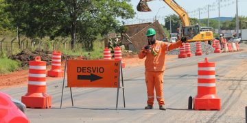 Anuncian desvíos en el Corredor Vial Las Residentas por trabajos de alcantarillado