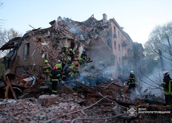 Rusia intensifica ofensiva: tres muertos y más de 20 heridos en Dnipro