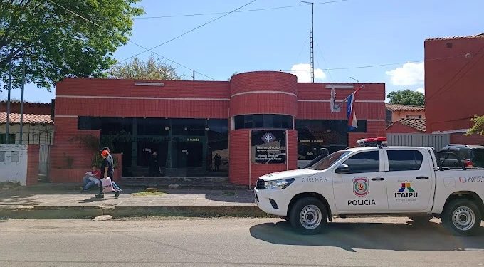 Mujer intentó prenderse fuego en plena sede fiscal