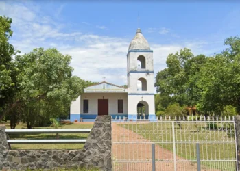 Reportan robo de una campana de casi un siglo de parroquia en Bernardino Caballero