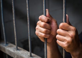 Justicia condena a un hombre por abusar de su hijastra