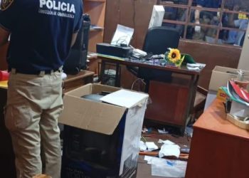 Dos jóvenes caen tras hurto agravado en escuela de Itá y recuperan equipos informáticos