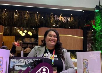 Exdirectora denuncia persecución política y hostigamiento laboral en la Gobernación