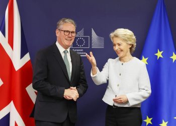 Starmer afirmó que el Reino Unido no apoyará el bloqueo del estrecho de Ormuz