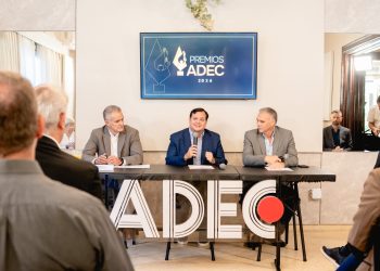 Invitan a empresas y emprendedores a postularse a los Premios ADEC 2026