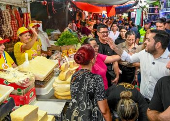 Asunción impulsa sistema de protección financiera para vendedores de mercados populares