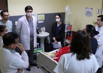 Médicos deberán gestionar nacionalidad paraguaya para ejercer en hospitales públicos