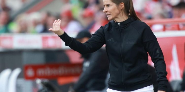 Histórico debut de una mujer como entrenadora principal en la Bundesliga