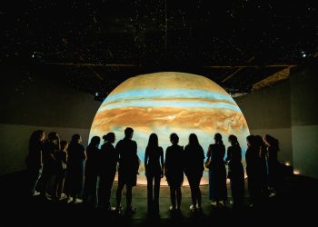 El MuCi propone experiencias interactivas de ciencia al aire libre