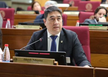 Nakayama critica gestiones del Gobierno y el Ministerio Público