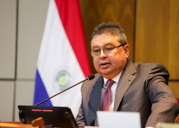 Gustavo Leite asegura que fue él quien solicitó dejar de ser Embajador en EEUU para volver al Senado