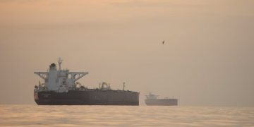Irán interceptó a dos petroleros en Ormuz y los obligó a retroceder