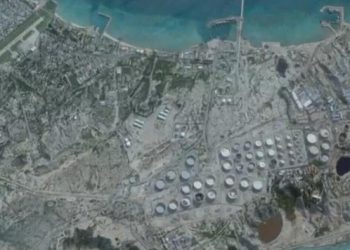 EAU busca una operación militar para reabrir estrecho de Ormuz