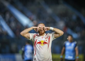 Doblete de Isidro Pitta en la victoria de Bragantino sobre Blooming por Sudamericana