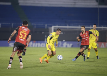 Recoleta iguala con Deportivo Cuenca en Sajonia