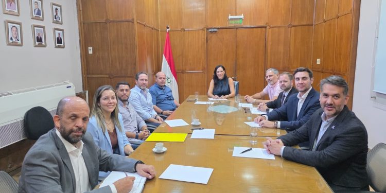 CAPACO y MOPC analizan propuestas ante deuda estatal con constructoras