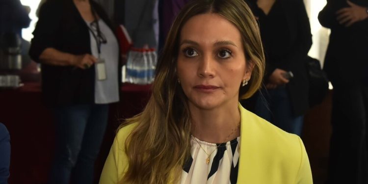 Deuda del Estado con farmacéuticas supera los USD 1.000 millones y agrava crisis sanitaria