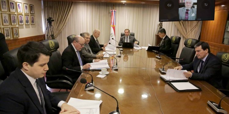 Tensa sesión en la Corte: Ríos acusa a Garay de “tratar a jueces como ganado”